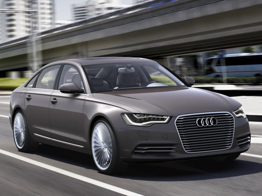  Audi A6 L e-Tron Concept (4G, C7) 2012 года  (фото 1 из 17)